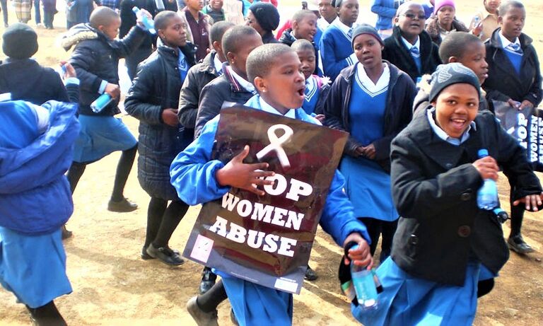 Young people miss out on CSE as schools remain closed